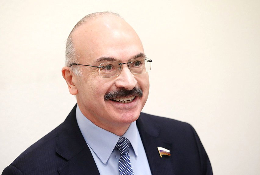 Председатель Комитета по науке и высшему образованию Сергей Кабышев