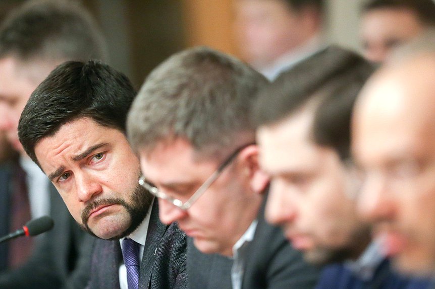 Круглый стол на тему «Методические и правовые подходы к разработке критериев перехода проектов долевого строительства на счета эскроу»