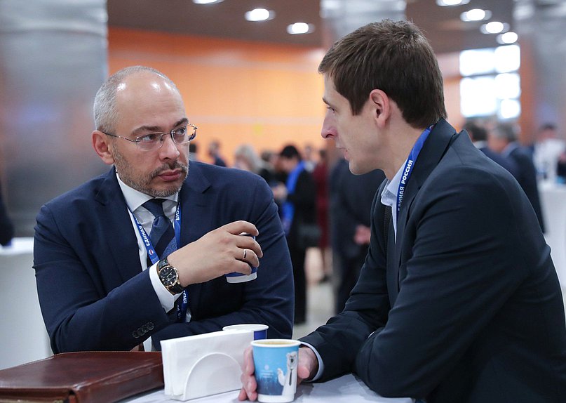 Председатель Комитета по природным ресурсам, собственности и земельным отношениям Николай Николаев