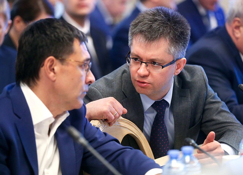 Заместитель Председателя Комитета по энергетике Дмитрий Исламов