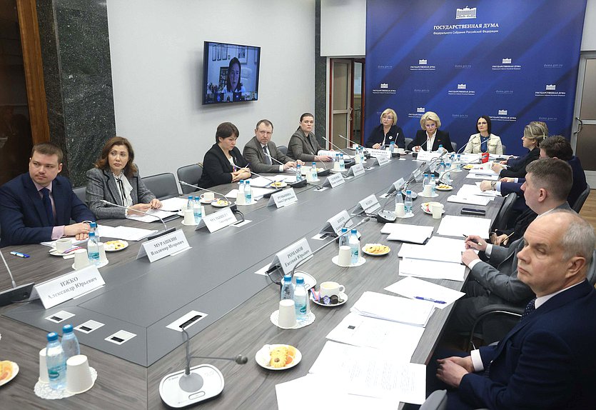 Заседание Комитета по защите семьи, вопросам отцовства, материнства и детства