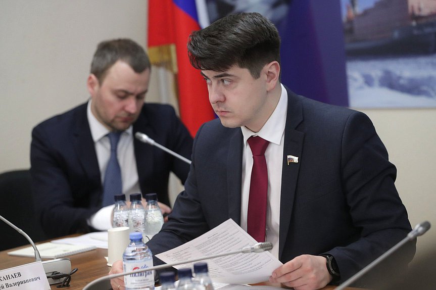 Заместитель Председателя Комитета по промышленности и торговле Александр Спиридонов