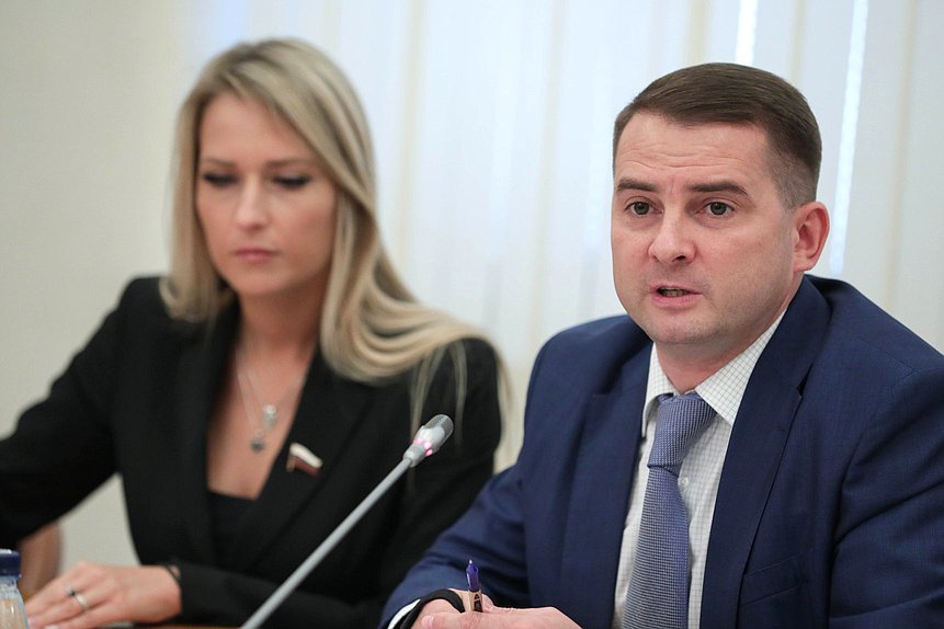 Председатель Комитета по труду, социальной политике и делам ветеранов Ярослав Нилов