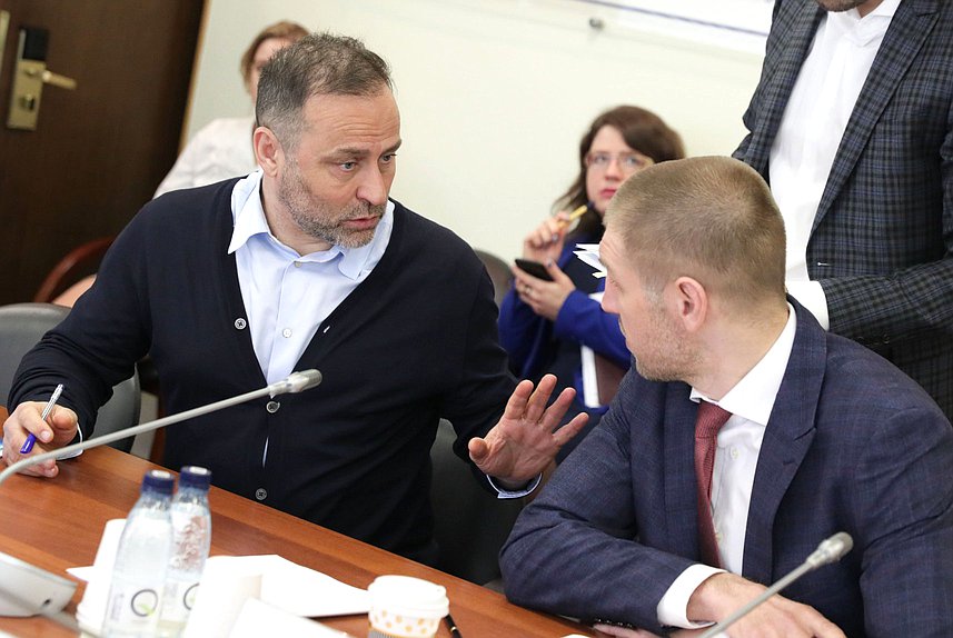 Председатель Комитета по физической культуре и спорту Дмитрий Свищев и Первый заместитель Председателя Комитета Дмитрий Пирог