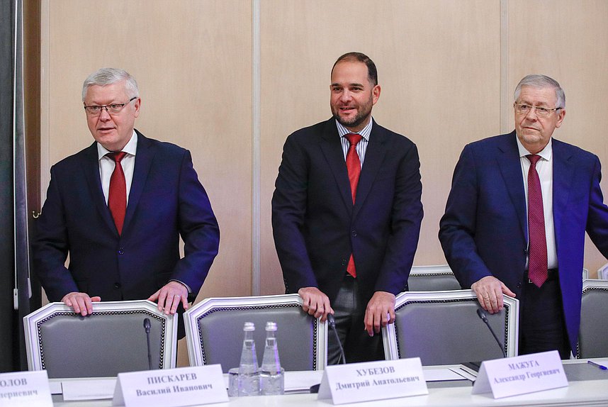 Chairman of the Committee on Security and Corruption Control Vasily Piskarev, First Deputy Chairman of the Committee on Science and Higher Education Alexander Mazhuga and Deputy Chairman of the Committee on Security and Corruption Control Ernest Valeev