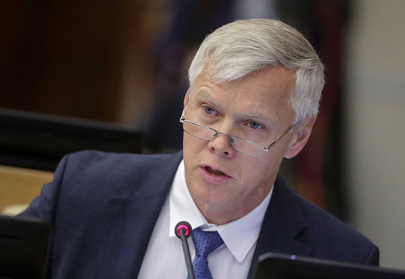 Председатель Комитета по защите конкуренции Валерий Гартунг