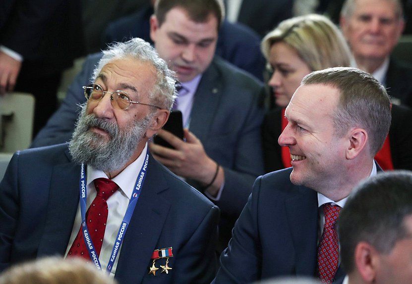 Член Комитета по международным делам Артур Чилингаров