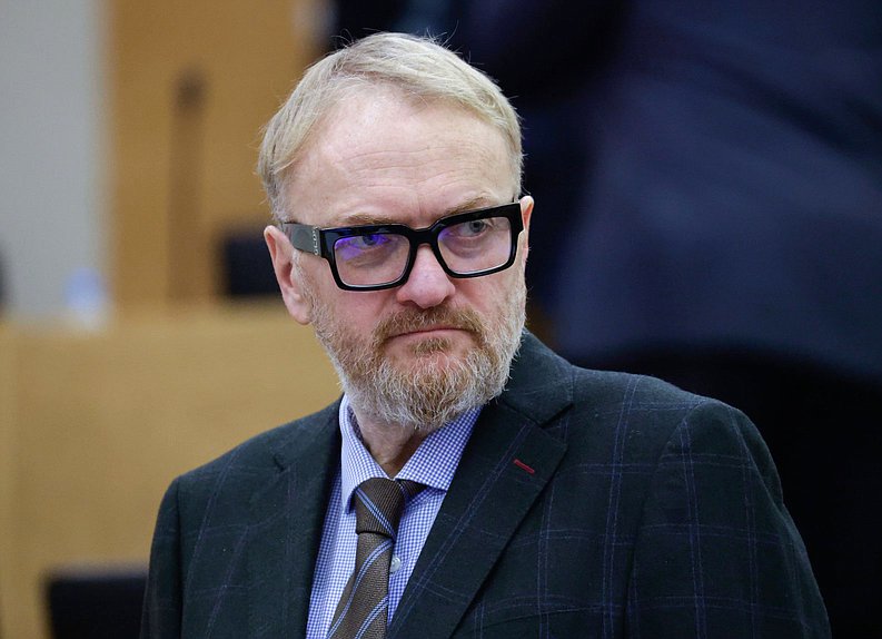 Заместитель Председателя Комитета по защите семьи, вопросам отцовства, материнства и детства Виталий Милонов