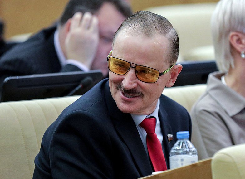 Член Комитета по транспорту и развитию транспортной инфраструктуры Сергей Веремеенко