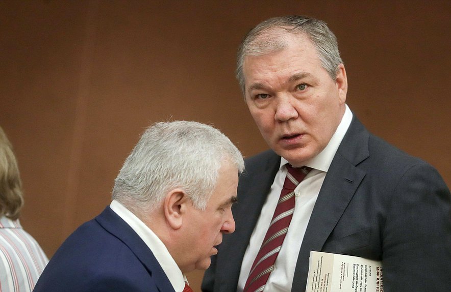 Председатель Комитета по делам СНГ, евразийской интеграции и связям с соотечественниками Леонид Калашников