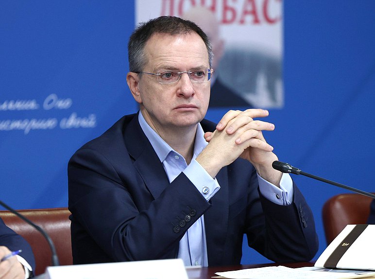 Помощник Президента РФ Владимир Мединский