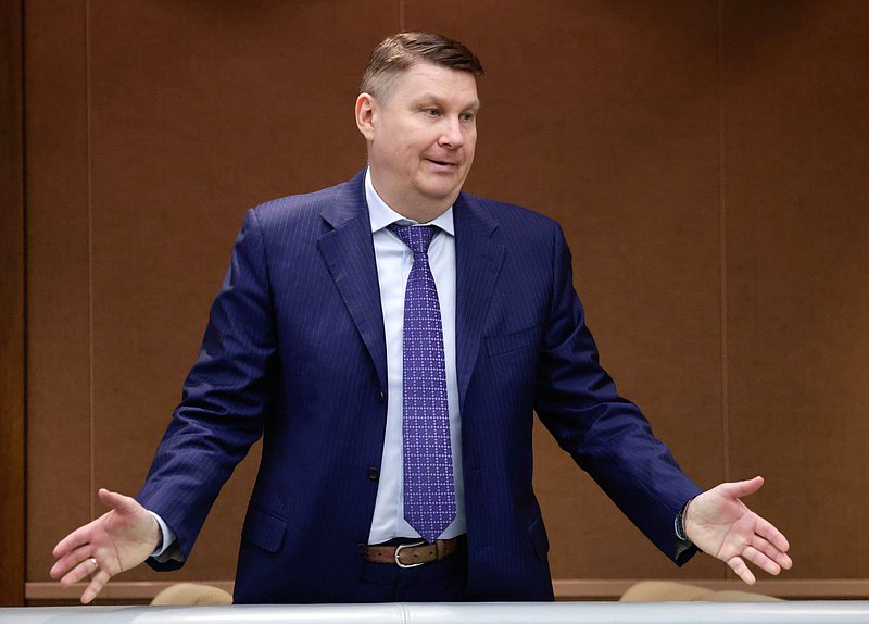 Полномочный представитель Правительства РФ в Государственной Думе Александр Синенко