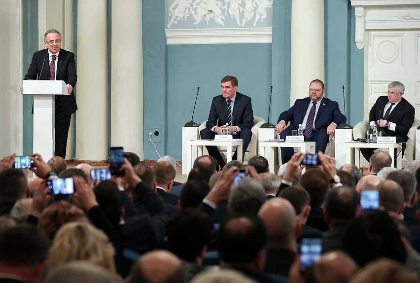 Заместитель Председателя Правительства РФ по вопросам строительства и регионального развития Виталий Мутко