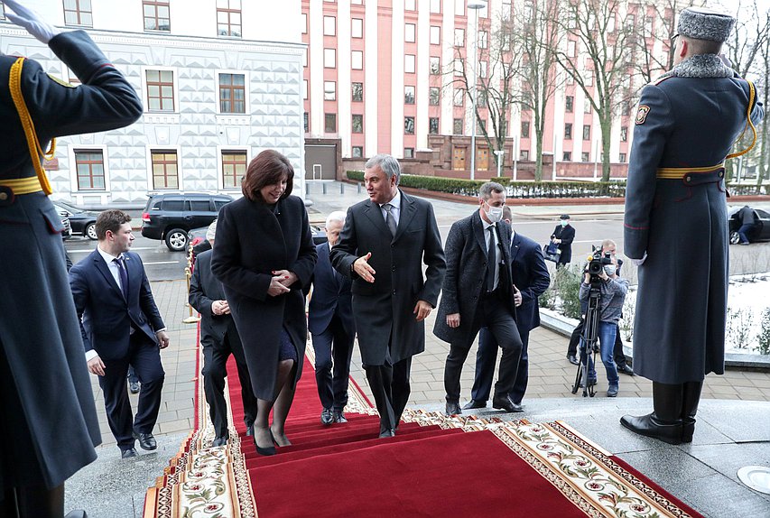 Chairman of the State Duma Vyacheslav Volodin and Chairwoman of the Council of the Republic of the National Assembly of the Republic of Belarus Natalya Kochanova