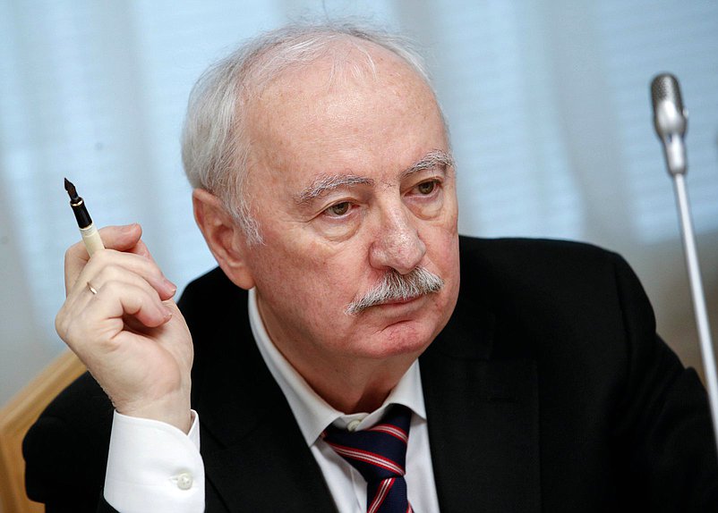 Круглый стол Комитета по аграрным вопросам на тему «Нормативно-правовое регулирование оборота и использования пестицидов и агрохимикатов в России, а также международной торговли продукцией растениеводства»