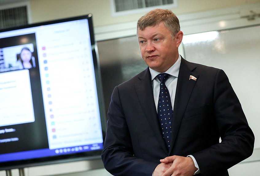 Заместитель Председателя Комитета по экологии, природным ресурсам и охране окружающей среды Евгений Марков