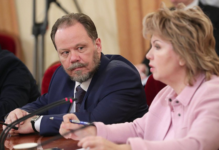 Председатель Комитета по культуре Елена Ямпольская и Первый заместитель Председателя Комитета Александр Шолохов