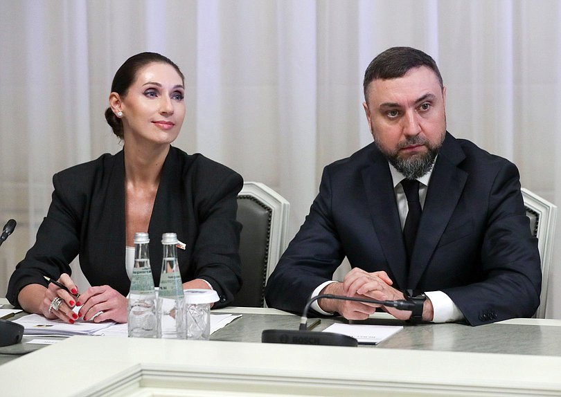 Member of the Committee on International Affairs Roza Chemeris and First Deputy Chairman of the Committee Shamsail Saraliev