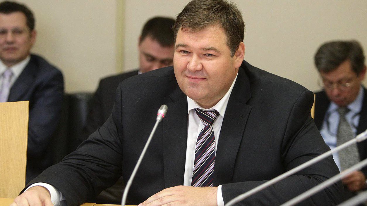   Круглый стол по вопросу законопроекта "О промышленной политике в Российской Федерации"