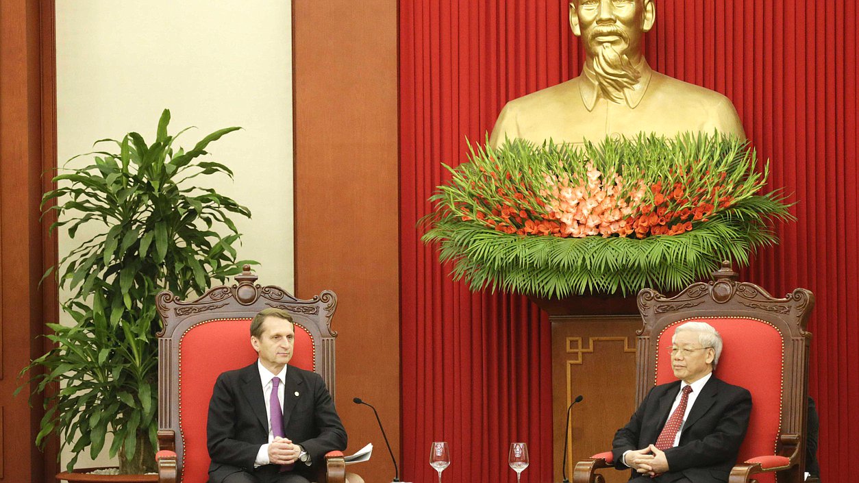 Встреча с Генеральным секретарём Центрального комитета Коммунистической партии Вьетнама Нгуен Фу Чонгом.