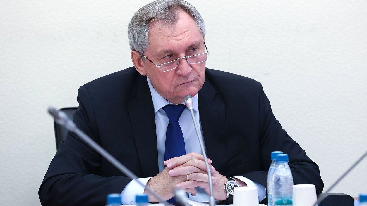 Председатель Комитета по энергетике Николай Шульгинов