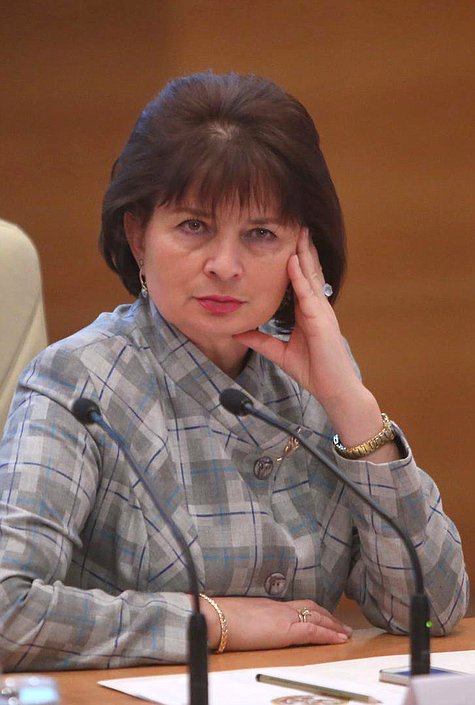 Лекция руководителя факультета гуманитарных наук Высшей школы экономики Елены Пенской «...Срываться, ревнуя к Копернику... (Искусство удивлять или "поразительная литература": от авангарда к постмодернизму)». 
