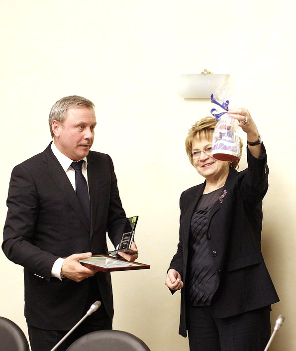   Подведение итогов конкурса городов России "Ребёнок должен жить в семье".