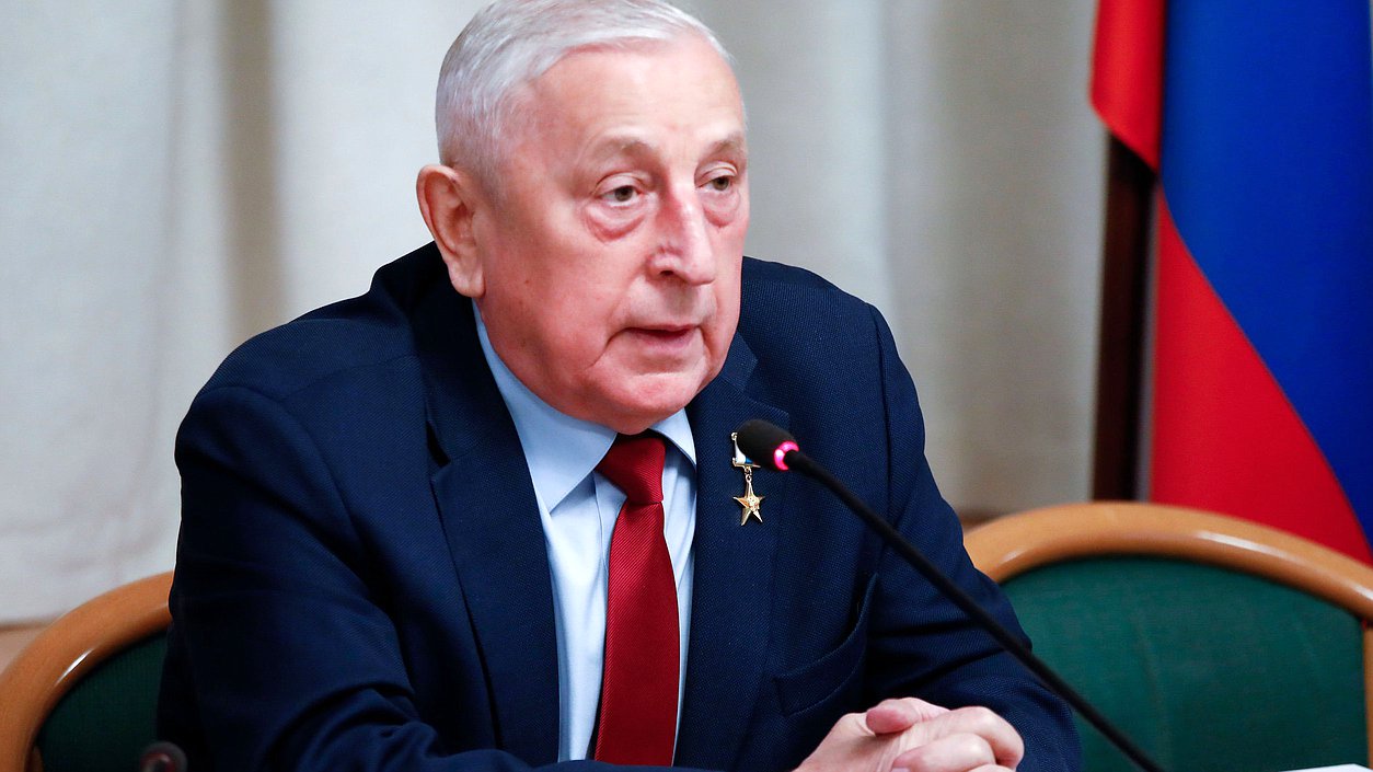 Председатель Комитета по развитию Дальнего Востока и Арктики Николай Харитонов