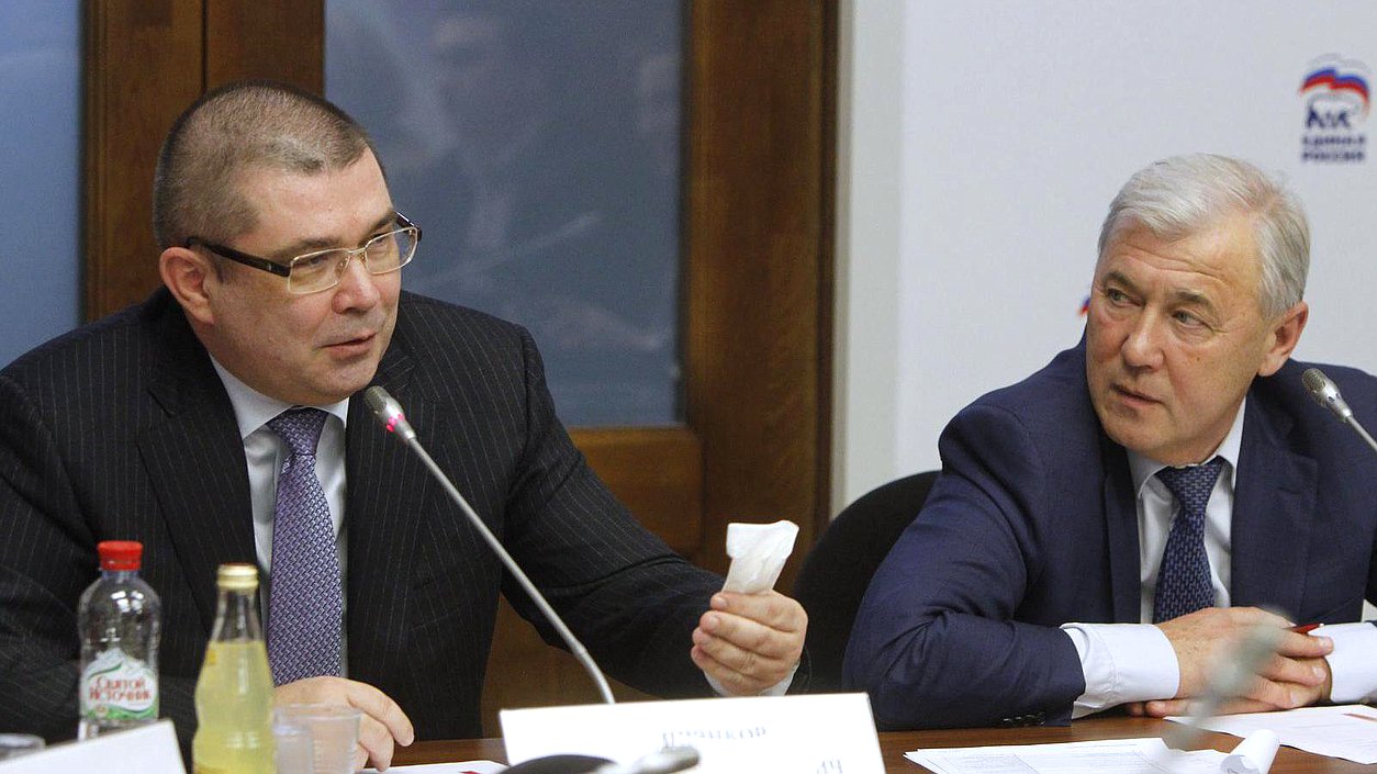 Семинар Комитета Государственной Думы по финансовому рынку на тему "Международные финансовые институты и экономическое развитие России".