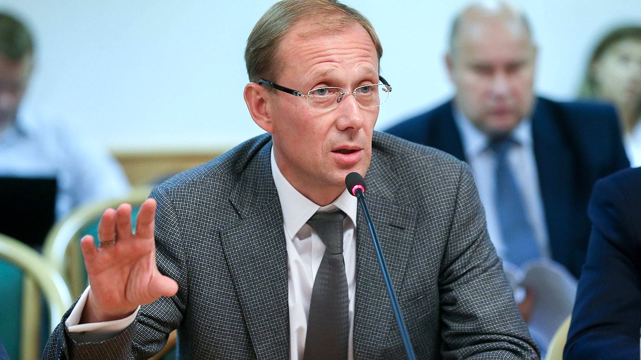 Заседание Комитета по природным ресурсам, собственности и земельным отношениям