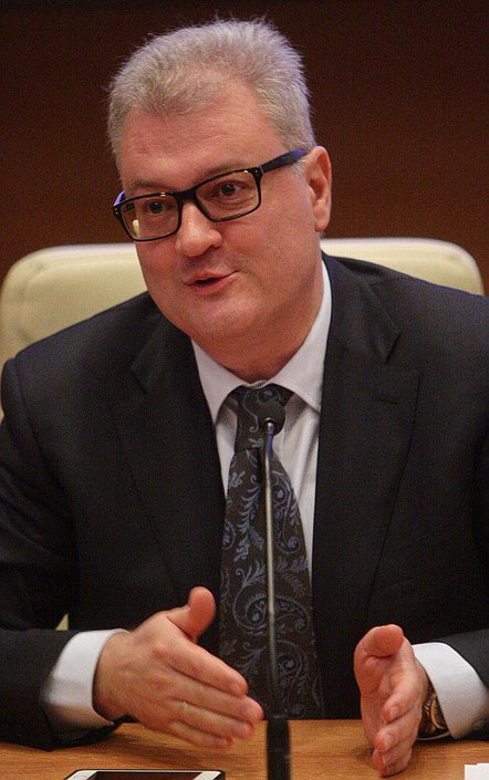 Круглый стол фракции ЛДПР на тему "Перестройка. 30 лет спустя".