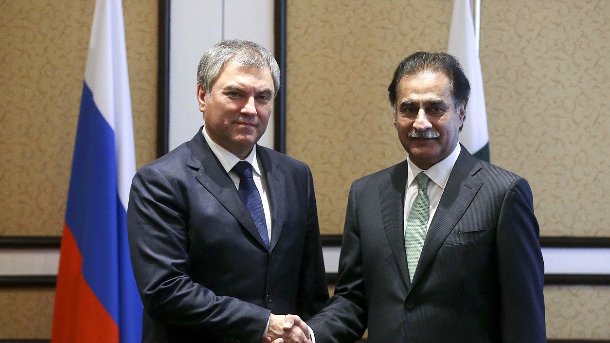 Встреча Председателя Государственной Думы Вячеслава Володина с Председателм Национальной Ассамблеи Исламской Республики Пакистан Сардаром Садиком. Автор фото: Марат Абулхатин/Фотослужба Государственной Думы