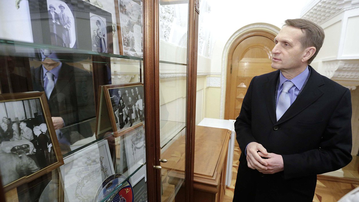 Рабочая поездка Председателя Государственной Думы Федерального Собрания Российской Федерации С.Е. Нарышкина в крымский федеральный округ. Посещение Юсуповского дворца.