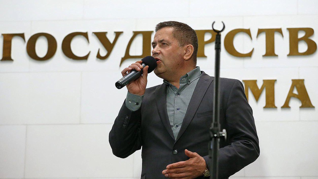   Праздничный концерт, посвящённый Дню независимости России. Николай Расторгуев.