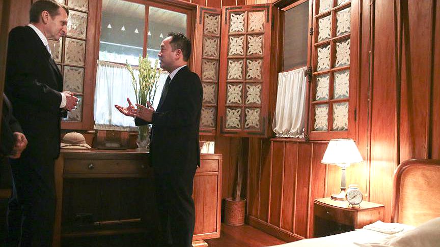 Официальный визит Председателя Государственной Думы Федерального Собрания Российской Федерации Сергея Нарышкина в Социалистическую Республику Вьетнам. Посещение мемориального комплекса Хо Ши Мина.