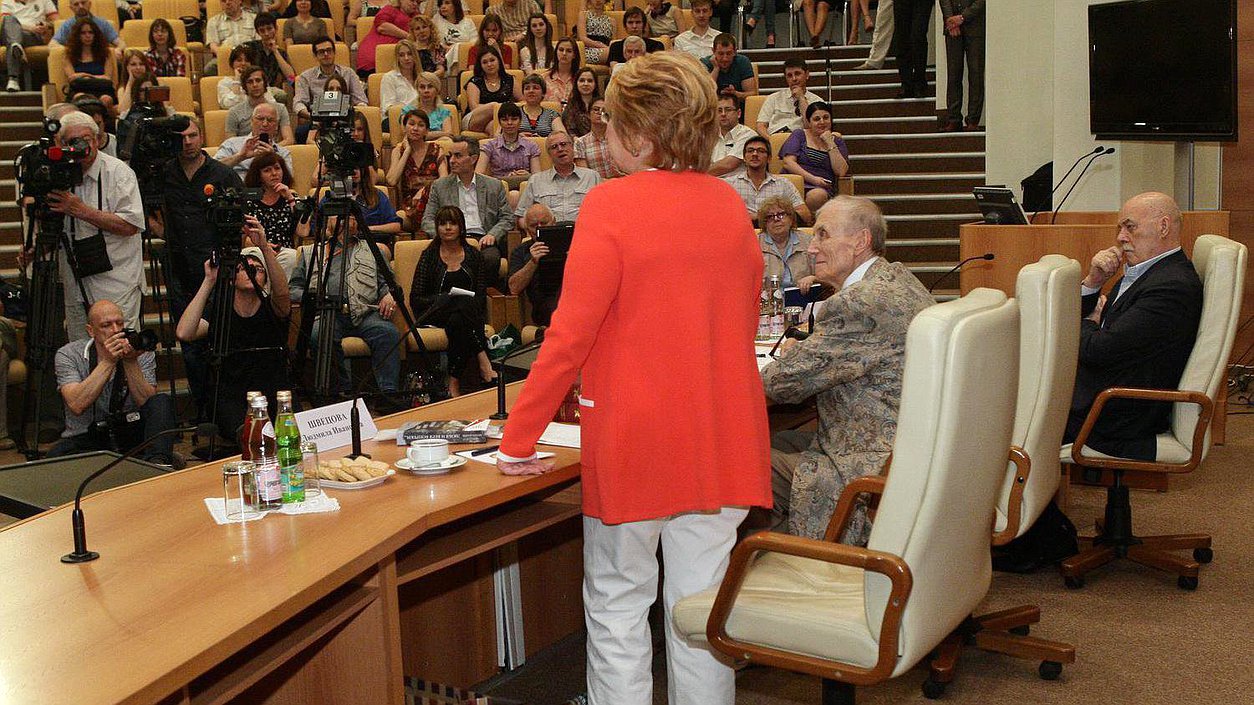  Лекция Евгения Евтушенко.