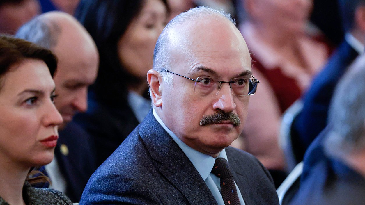 Председатель Комитета по науке и высшему образованию Сергей Кабышев