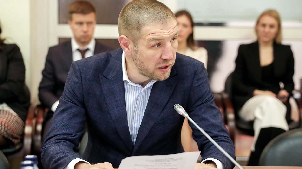 Первый заместитель Председателя Комитета по физической культуре и спорту Дмитрий Пирог
