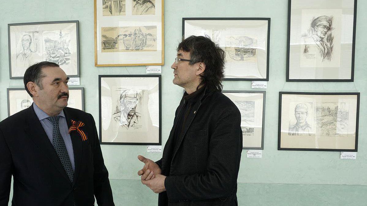 Открытие персональной выставки Алишера Пяткова "Герои атомного фронта. Место подвига-Чернобыль". 