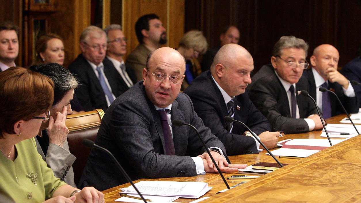 Заседание Президиума Совета Законодателей. Владимир Плигин