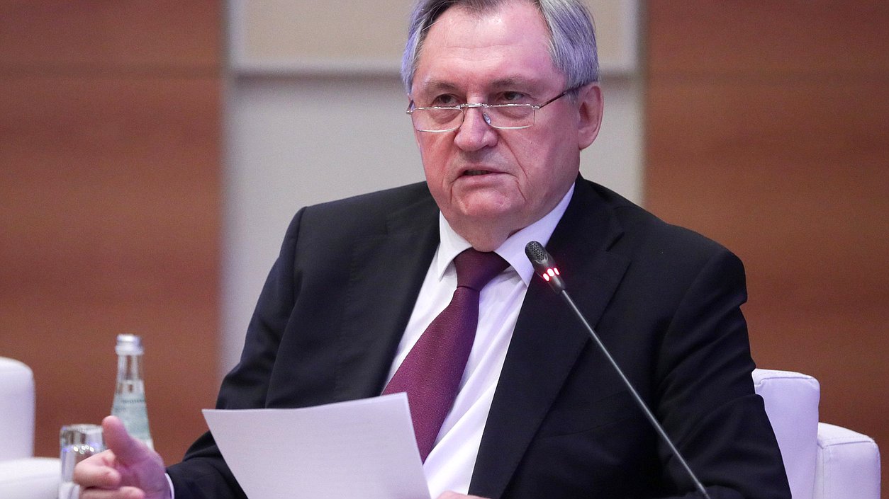 Председатель Комитета по энергетике Николай Шульгинов