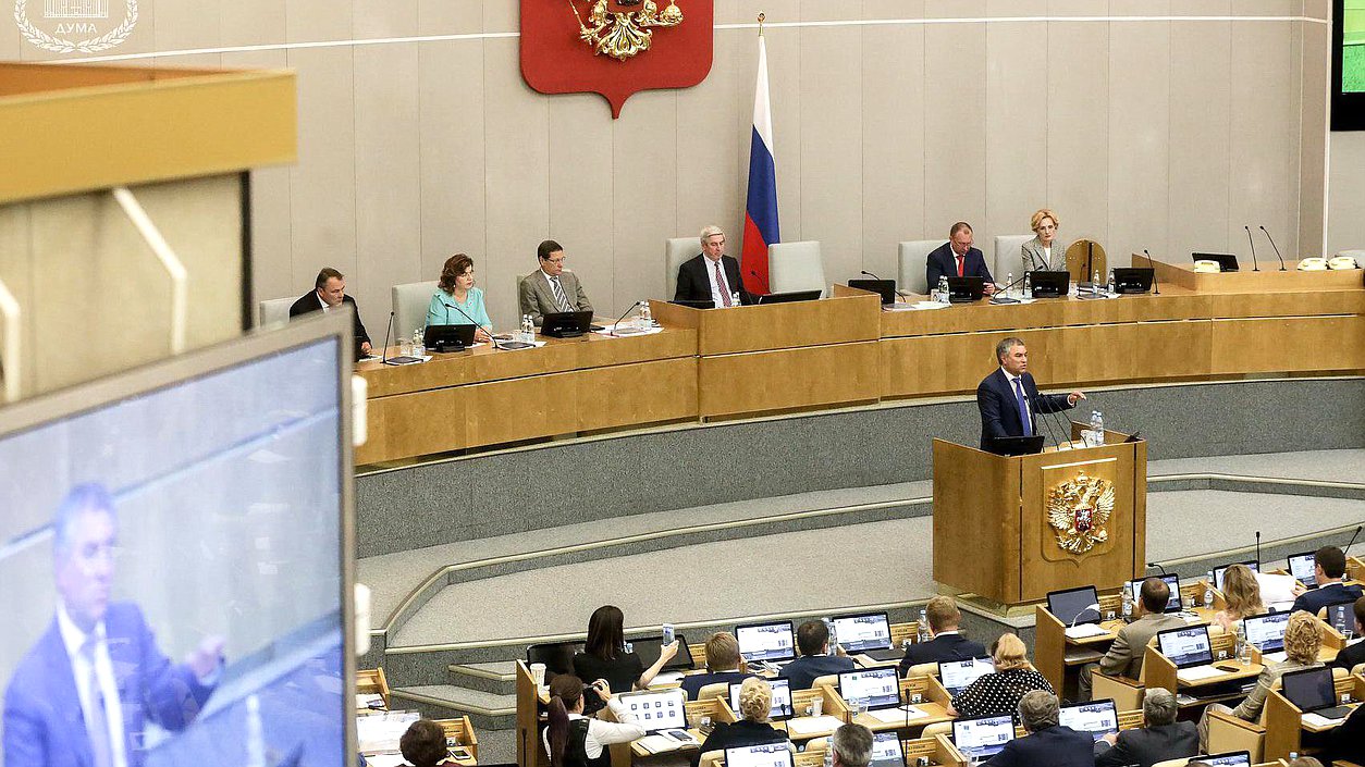 Председатель Государственной Думы Вячеслав Володин во время выступления на последнем пленарном заседании весенней сессии. Автор фото: Анна Исакова/Фотослужба Государственной Думы.