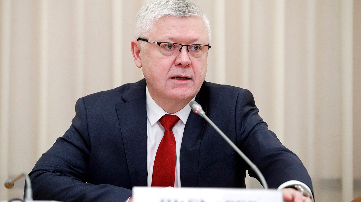 Presidente de la Comisión de Seguridad y Lucha contra la Corrupción Vasily Piskarev