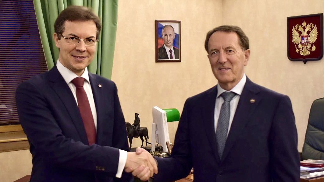 Заместитель Председателя Государственной Думы Алексей Гордеев и руководитель Роскачества Максим Протасов