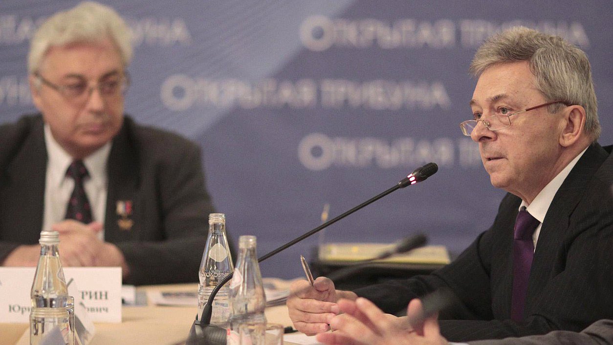 Открытая трибуна, 10.07.2013 
на снимке:Иван Дедов