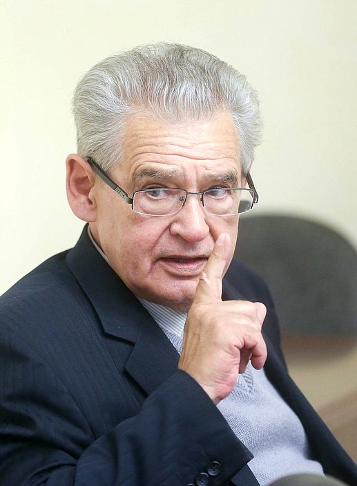 Член Комитета по бюджету и налогам Николай Гончар