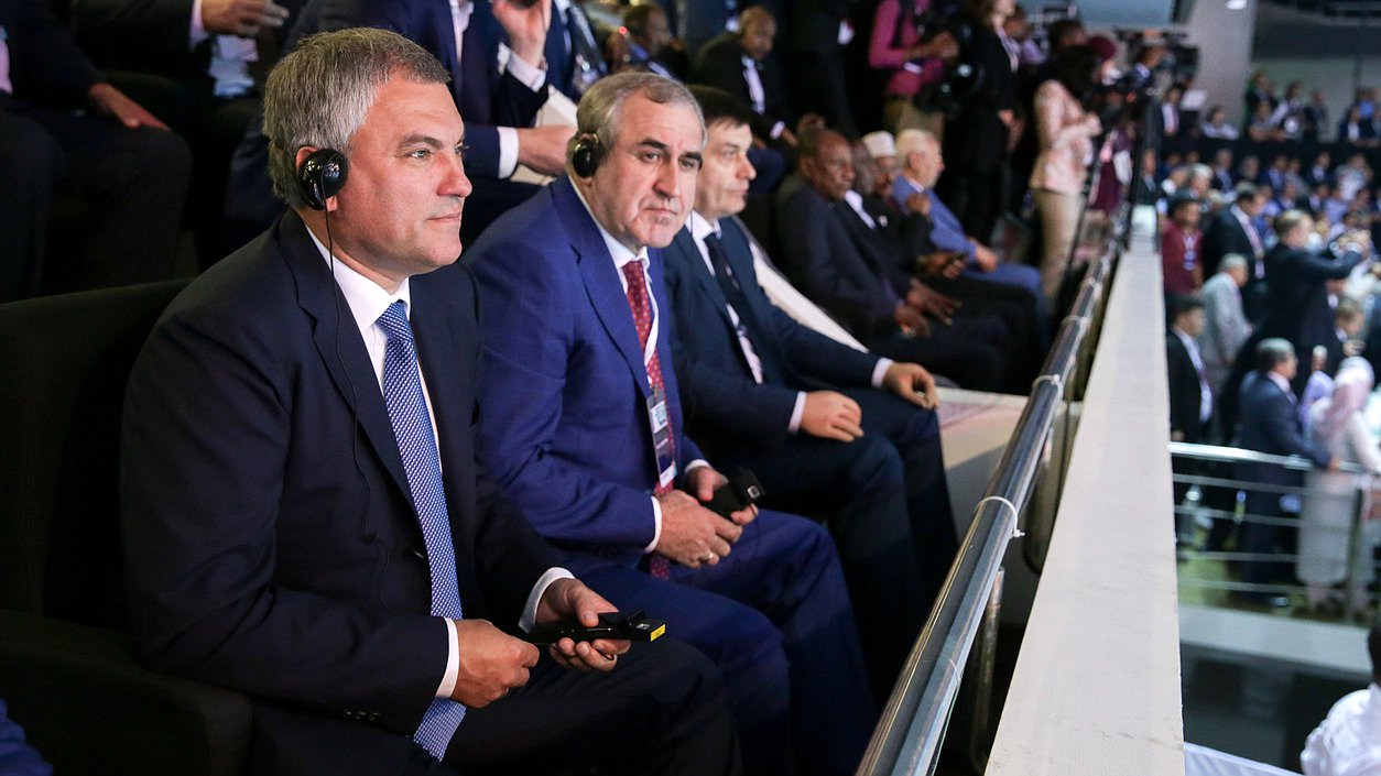 Chairman of the State Duma Viacheslav Volodin and Head of the faction “United Russia” Sergei Neverov