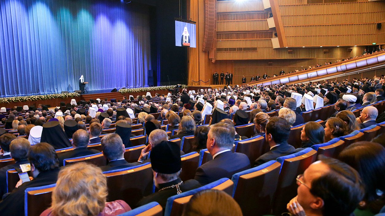 Торжественное собрание по случаю 10-летия Поместного собора РПЦ и патриаршей интронизации