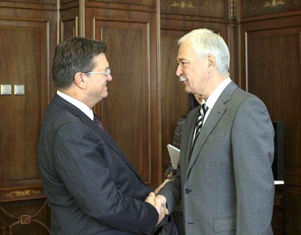 18 октября состоялась встреча Председателя Государственной Думы Бориса Грызлова с Председателем Парламентской Ассамблеи ОБСЕ Петросом Эфтимиу