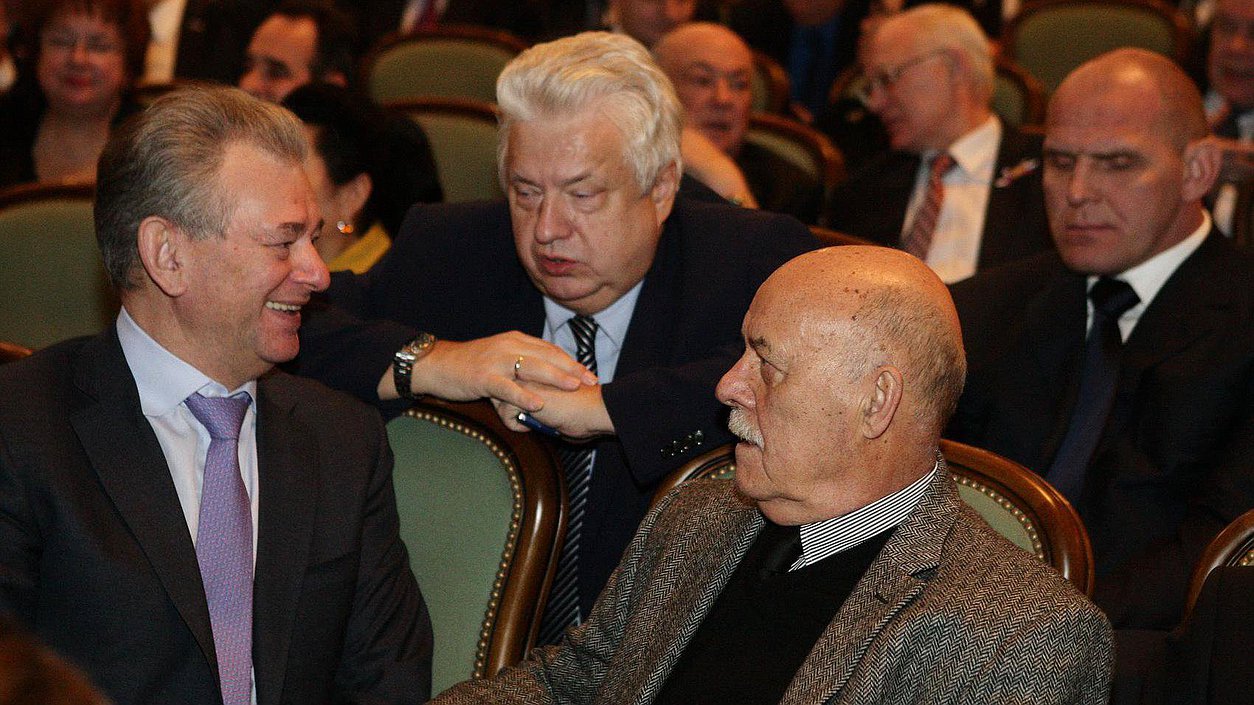  Торжественное заседание палат Федерального Собрания и Совета Законодателей Российской Федерации, посвящённом 20-летию Конституции и парламента России. Николай Булаев, Николай Ковалёв, Станислав Говорухин